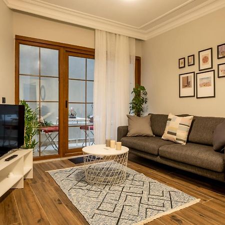 Apartament Spacious And Comfy 2Br In The Heart Of Cihangir Stambuł Zewnętrze zdjęcie