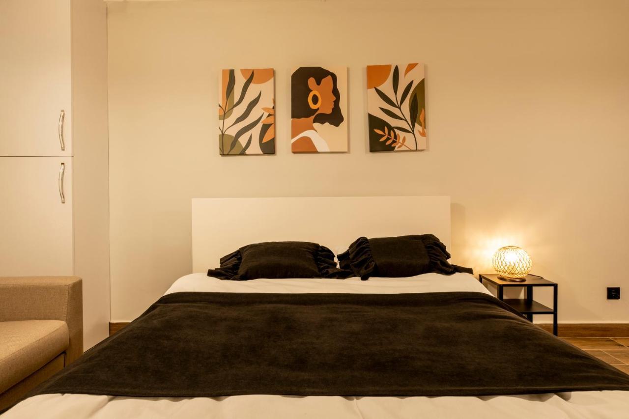 Apartament Spacious And Comfy 2Br In The Heart Of Cihangir Stambuł Zewnętrze zdjęcie